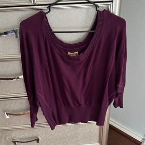 Size large dark purple mid-sleeve scoop neck top